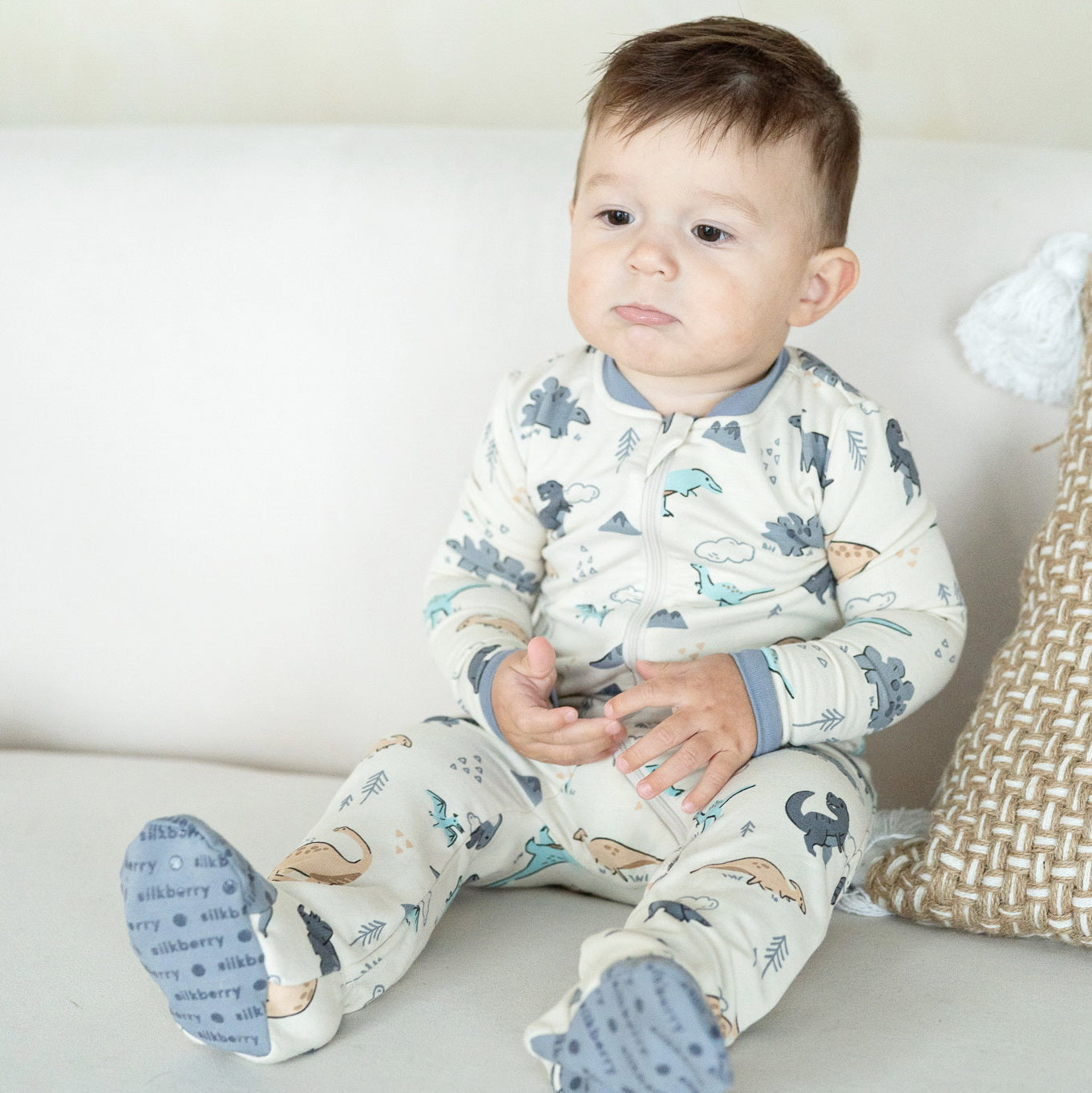 Bamboo Fleece Footie w/2 Way zipper (Dino Delight Print)