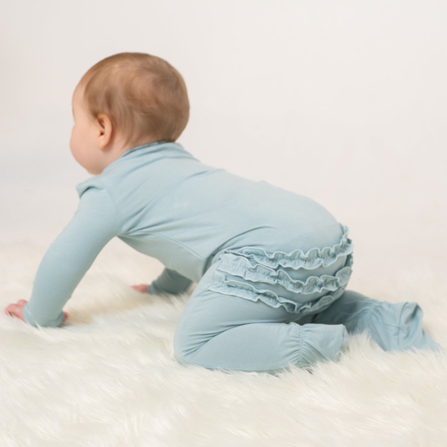 bamboo ruffle footies blue cloud color
