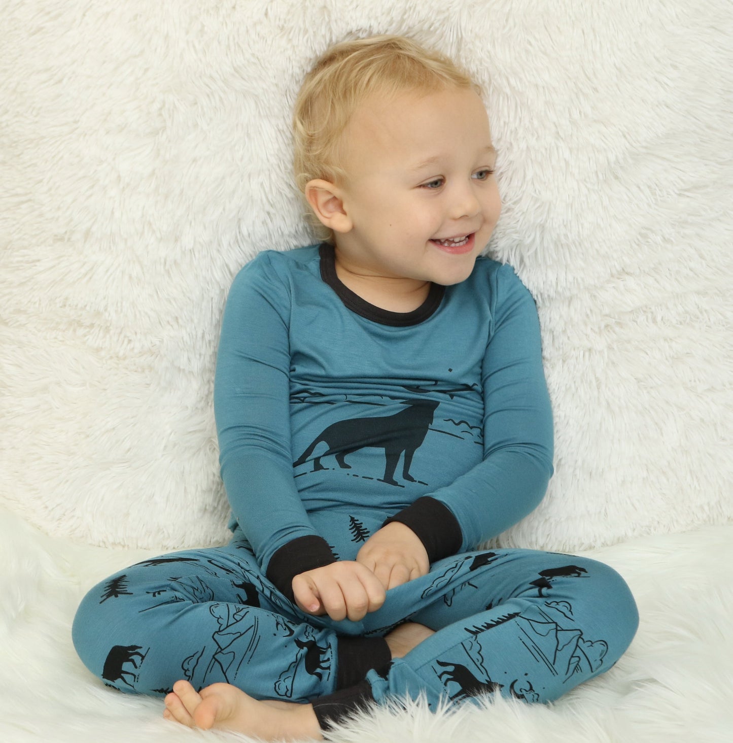 bamboo long sleeve pajama set call of the wild print