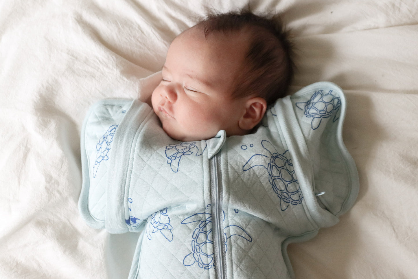 Bamboo Newborn Cocoon Sack 1 TOG (Daisy Giraffe Print)