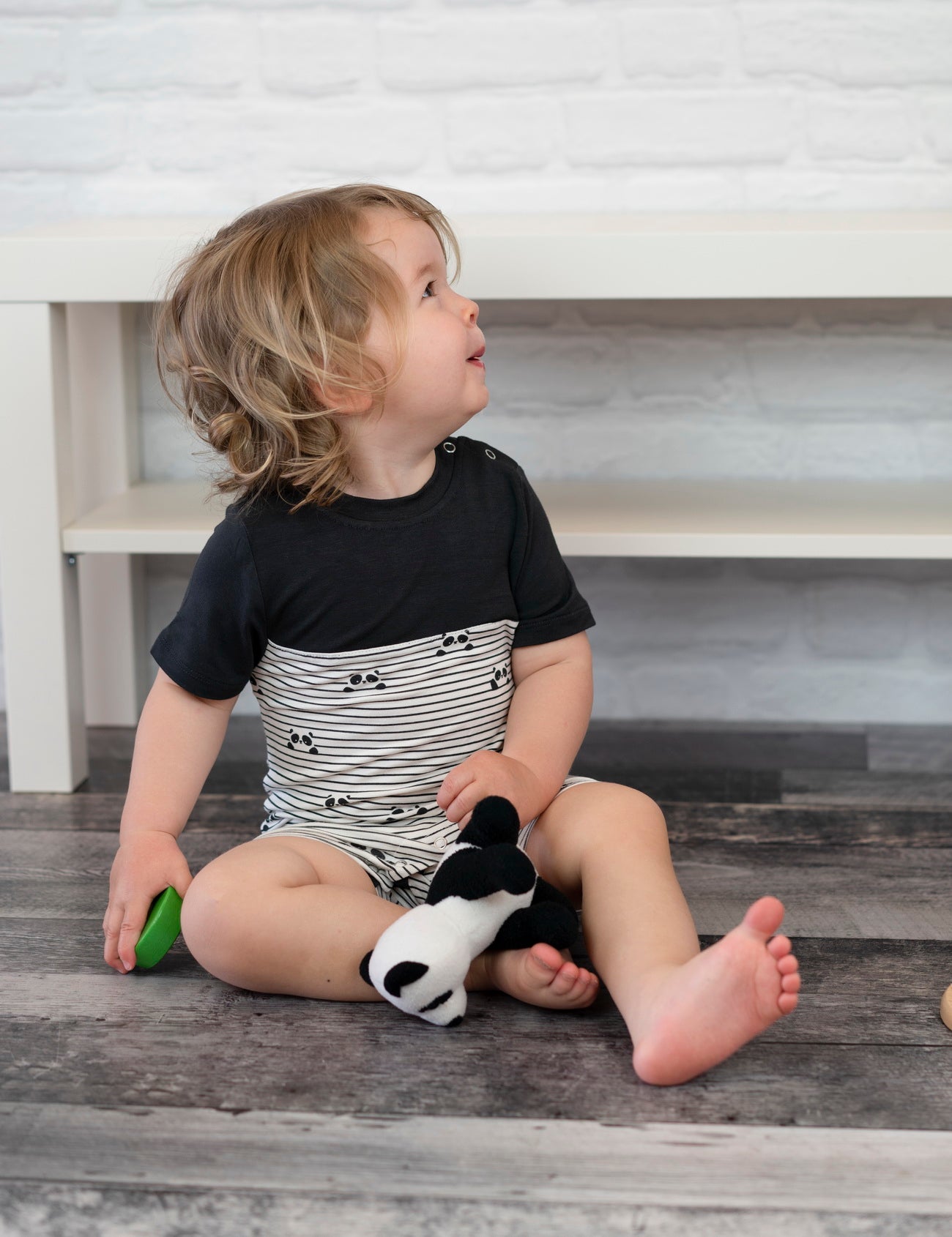 Bamboo Short Sleeve Romper (Peek a boo Panda)