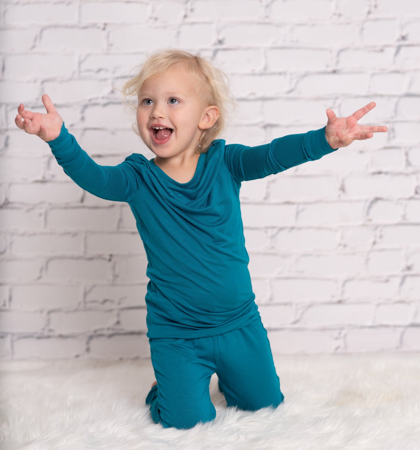 bamboo long sleeve pajama set deep ocean color lifestyle