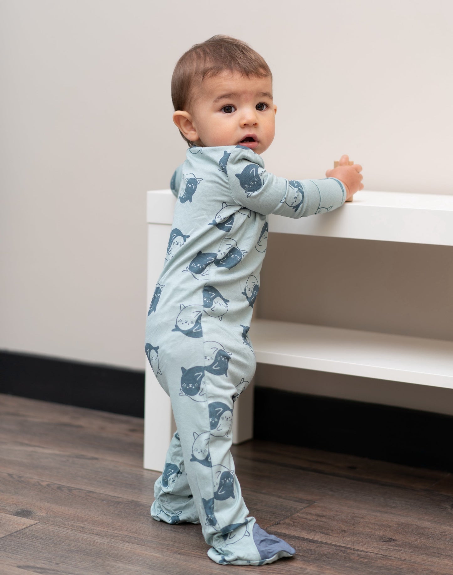 bamboo zip up footies seal print