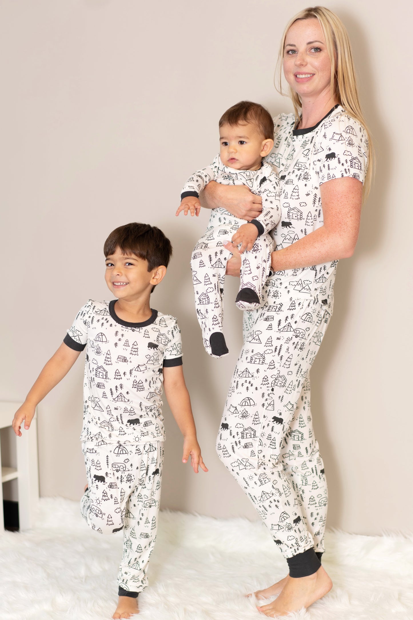 bamboo short sleeve pajama set doodle camp print