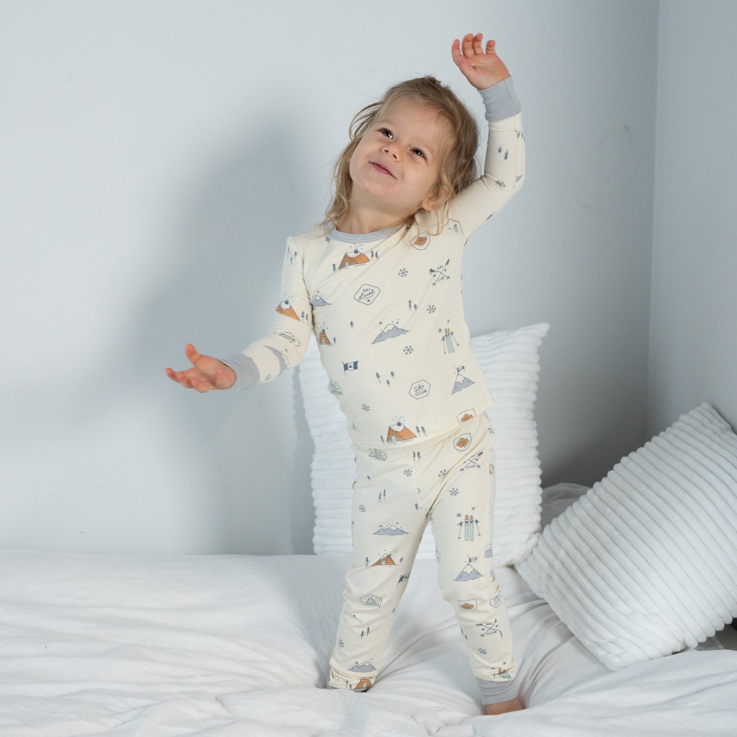 bamboo long sleeve pajama set ski club print