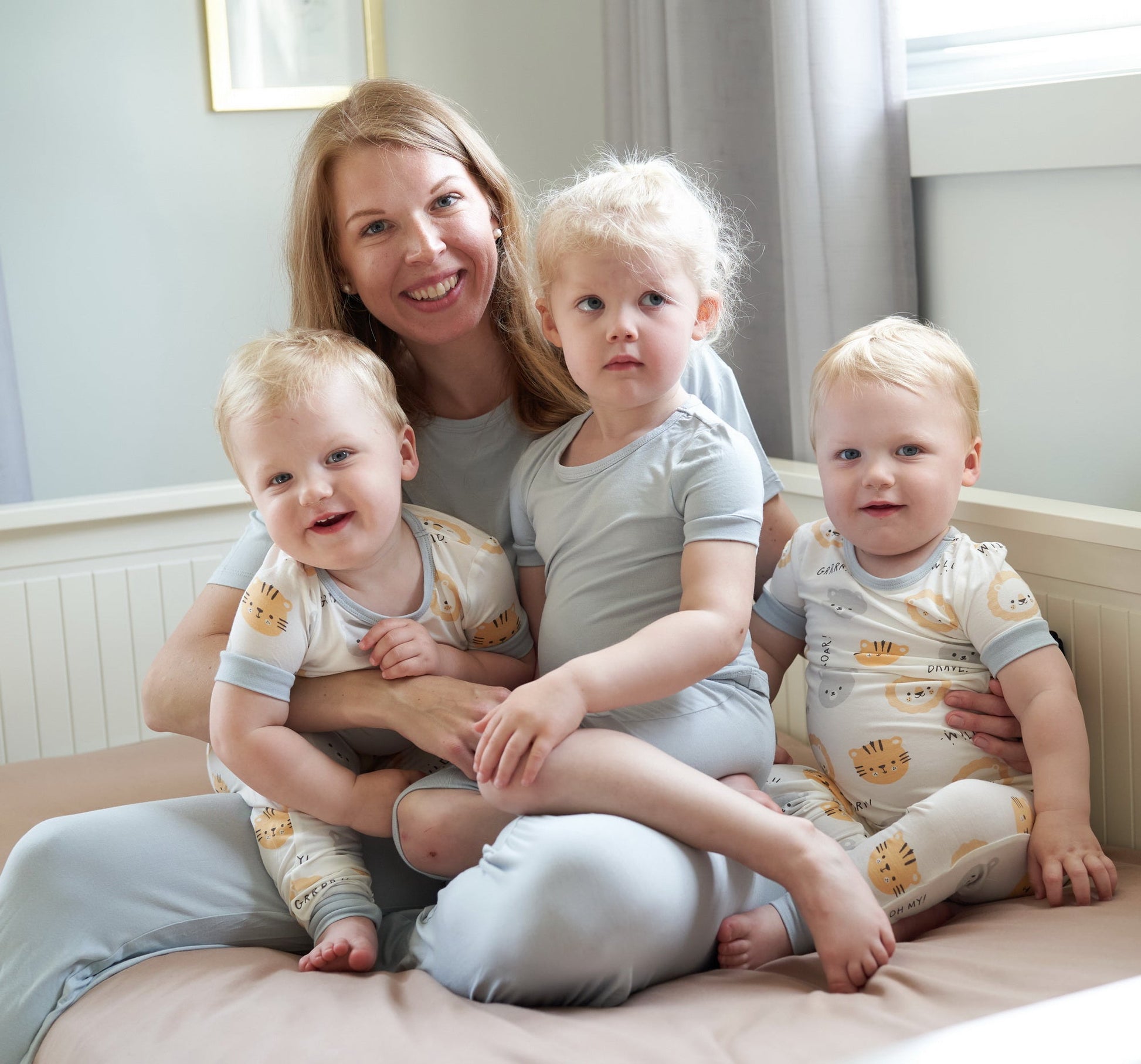 bamboo short sleeve pajama set lion tiger bears print